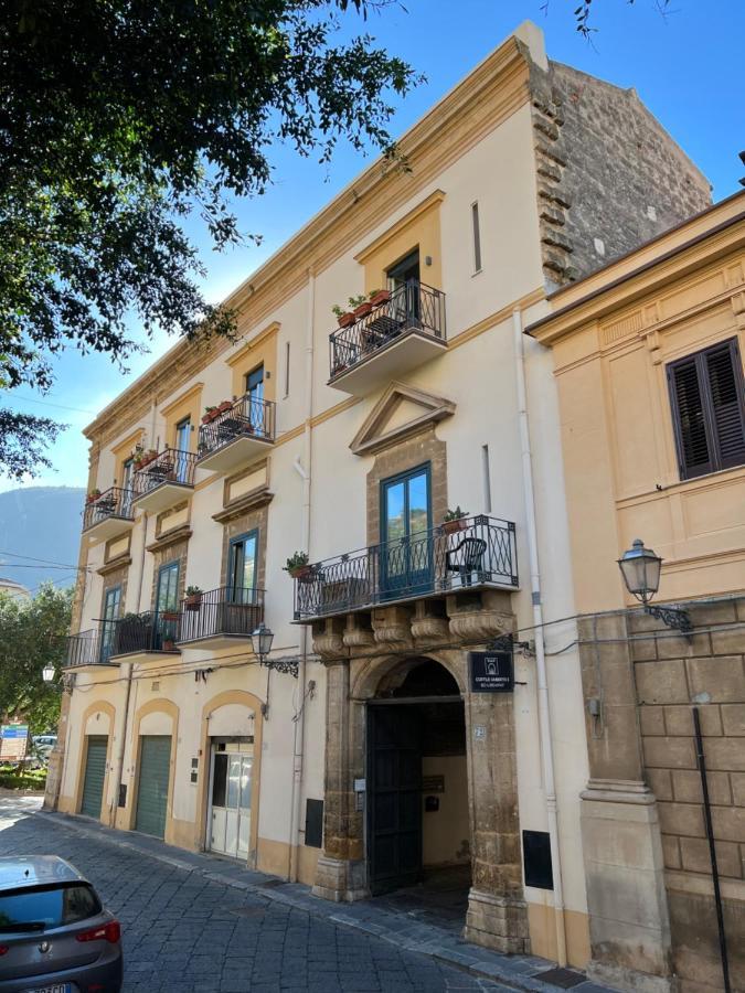 チェファル Cortile Umberto I Bed & Breakfast エクステリア 写真
