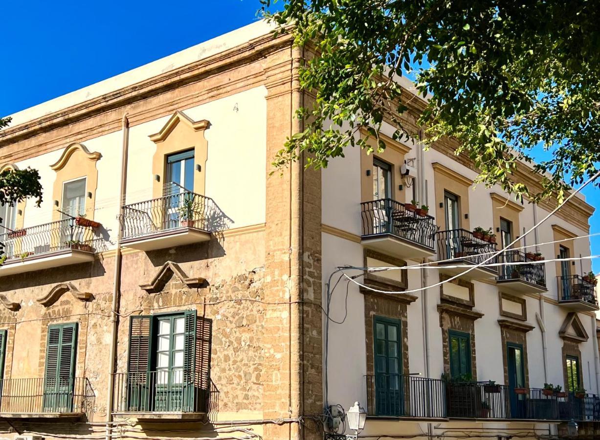 チェファル Cortile Umberto I Bed & Breakfast エクステリア 写真